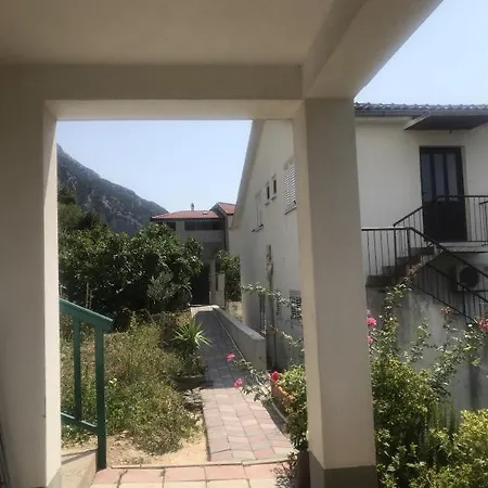 Διαμέρισμα Zderic
