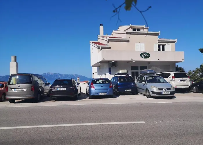 Daire Zderic Gradac (Split-Dalmatia)