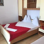 Zderic Apartment *