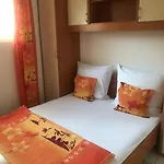 Apartment Zderic Gradac (Split-Dalmatia)