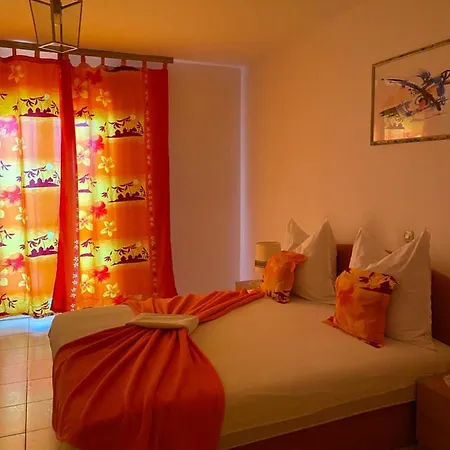 Apartament Zderic *