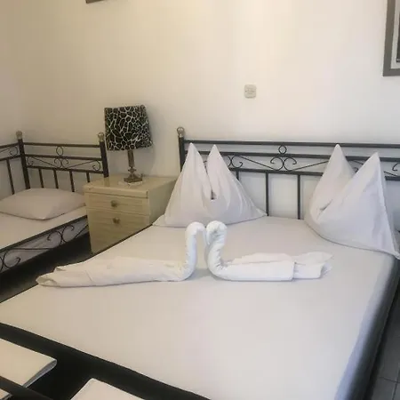 Zderic * Gradac (Split-Dalmatia)