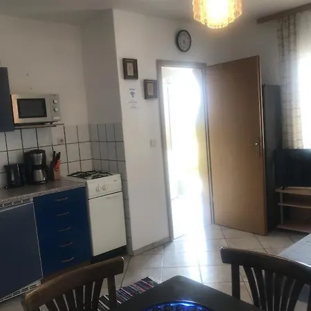 Apartament Zderic