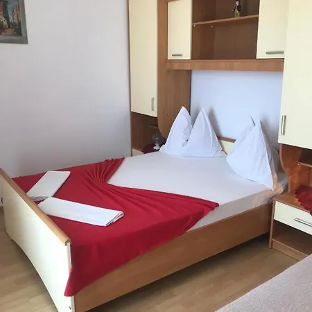 Zderic Appartement *